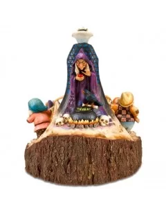 Snow White and the Seven Dwarfs ''The One That Started Them All'' Figurine by Jim Shore $45.00 HOME DECOR